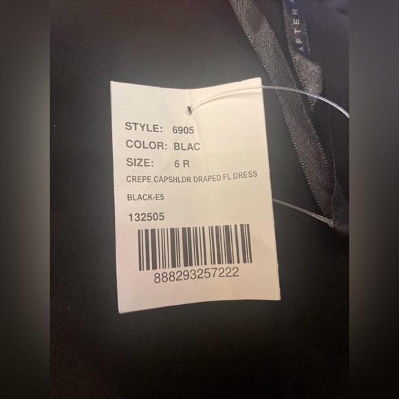 New After Six SLEEVELESS CAP SHOULDER CREPE MAXI DRESS WITH TRUMPET SKIRT 6R - Picture 4 of 4